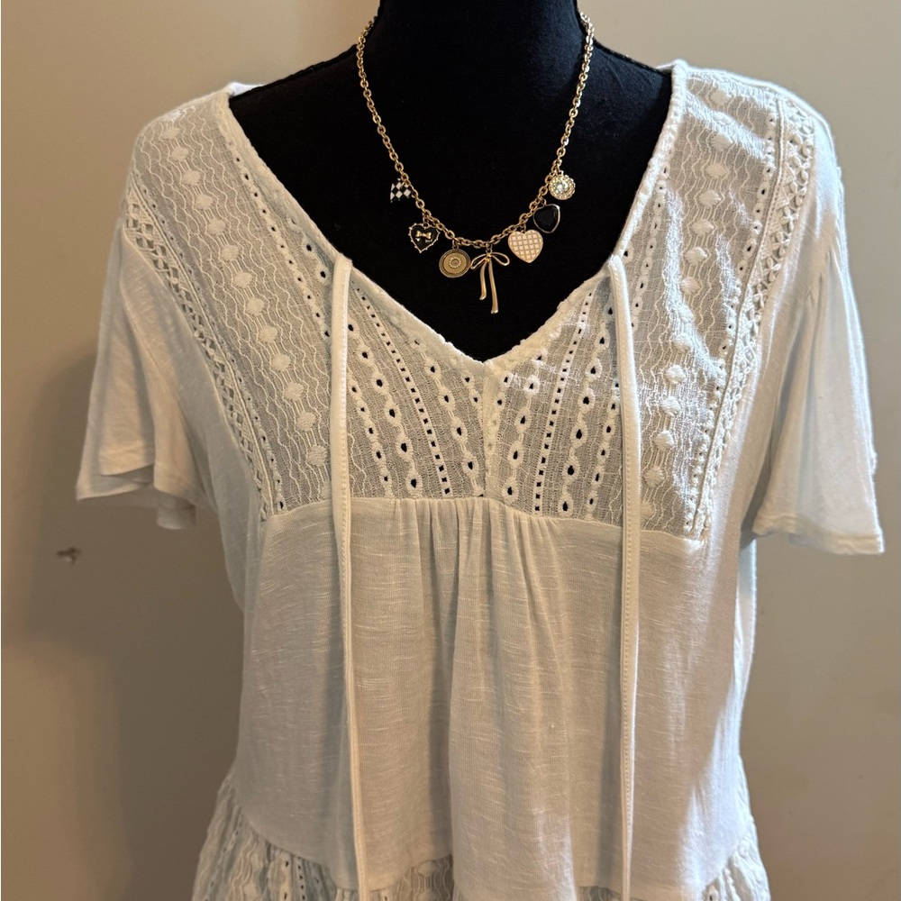 White Lace Yoke V-Neck Women’s Top